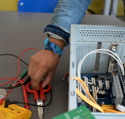 Sistemas de telecomunicaciones e informáticos – FP Barakaldo LH-6 Sistemas de telecomunicaciones e informáticos - FP Barakaldo LH-6