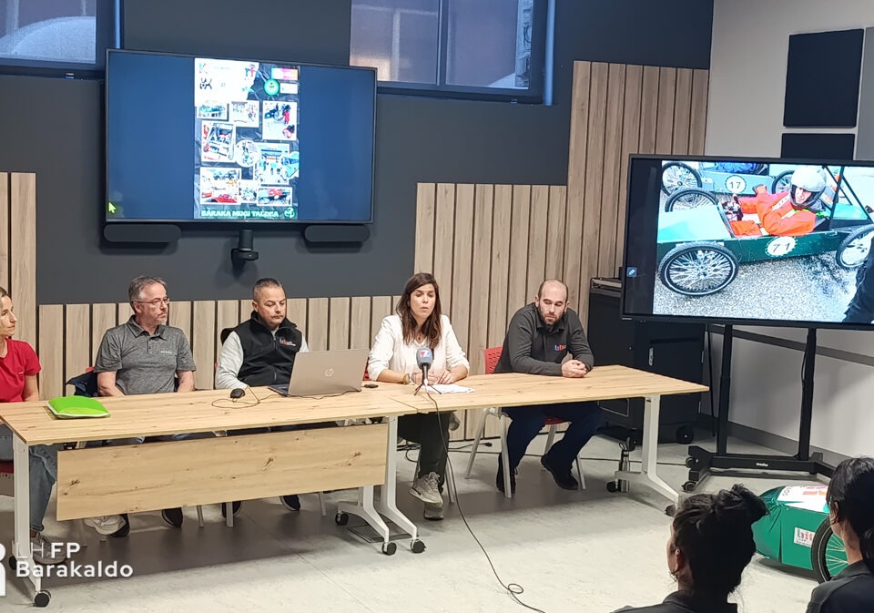 Baraka Mugi Taldea aurkezpena - FP Barakaldo LH-2